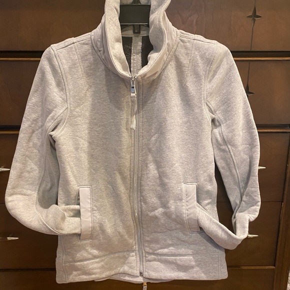 lululemon athletica Jackets & Blazers - En Route Jacket